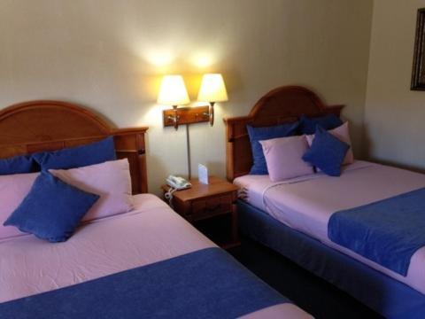 Downtowner Inn And Suites - Houston Room photo